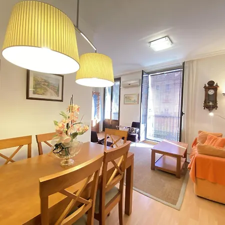 Th61 Vacacional Plaza De La Font * Tarragona